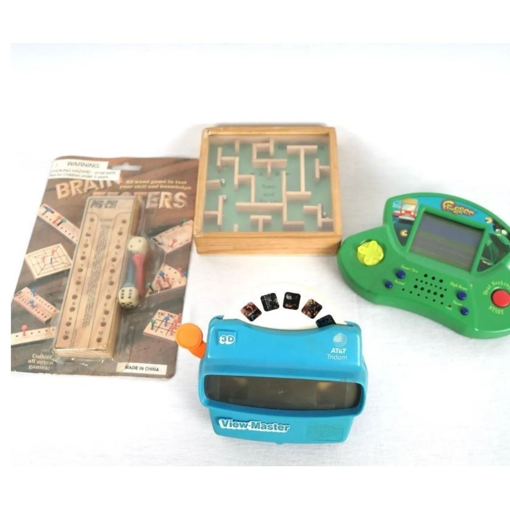 Lot of Vintage Toys Frogger, View Master and Brain Teasers